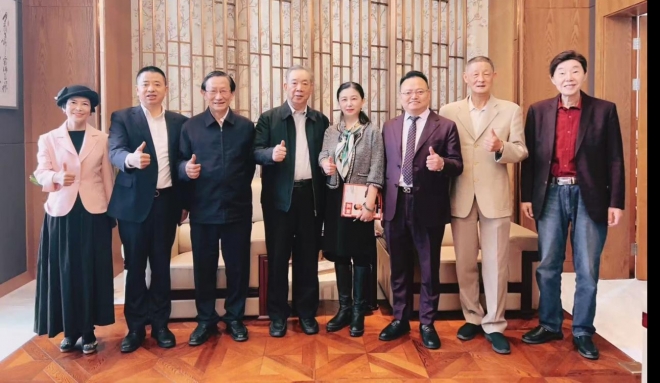 共探AI驱动产业创新路径！人工智能大潮与新质生产力高峰论坛在苏州举行​​