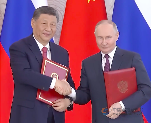 "不为一时一事所惑,不为风高浪急所扰"