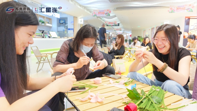 汇星连携手广济南路站地下空间，520绽放地铁商业新魅力