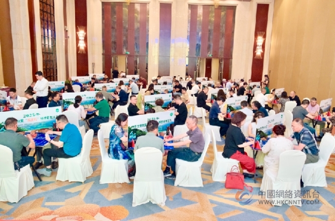 “苏超”效应带动宜兴掼蛋热，“品宜兴”杯掼蛋友谊赛紫砂宾馆开赛