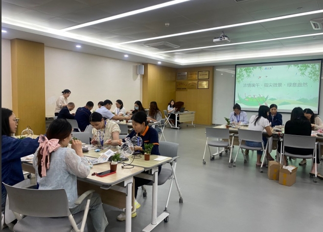 苏州园区阳浦路社区开展“指尖微景 绿意盎然”DIY活动