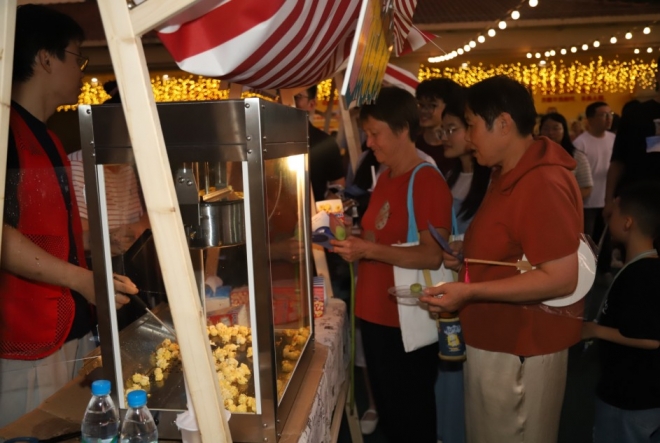 苏州园区菁华社区“苏韵雅集·声动夏韵”幸福市集点燃仲夏之夜