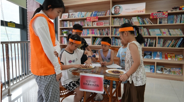华辰嘉园社区：“阳光少年·健康一‘夏’”青少年公益暑托服务圆满结业