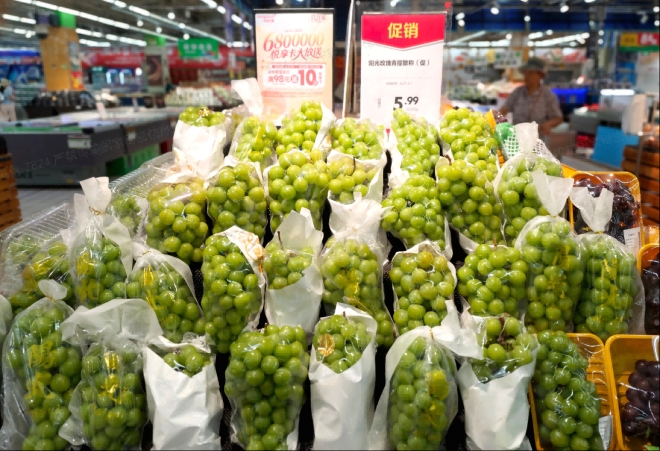 华润万家超市大促：民生品低至5折+满98送10，实体店卷出新高度