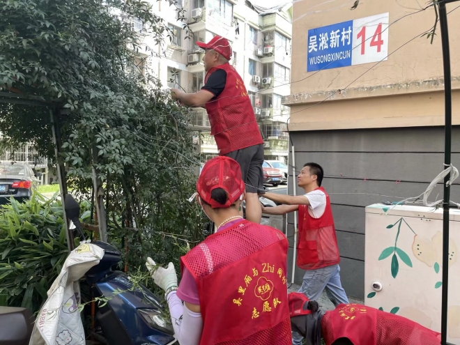 苏州园区吴淞社区开展“共筑美丽家园，同享绿色生活”志愿行动