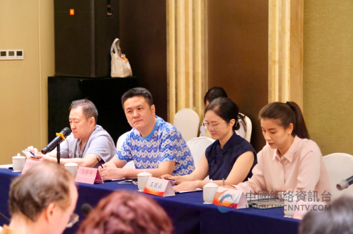 澳大利亚书友不远万里来宜兴与惠人书友会“结亲”