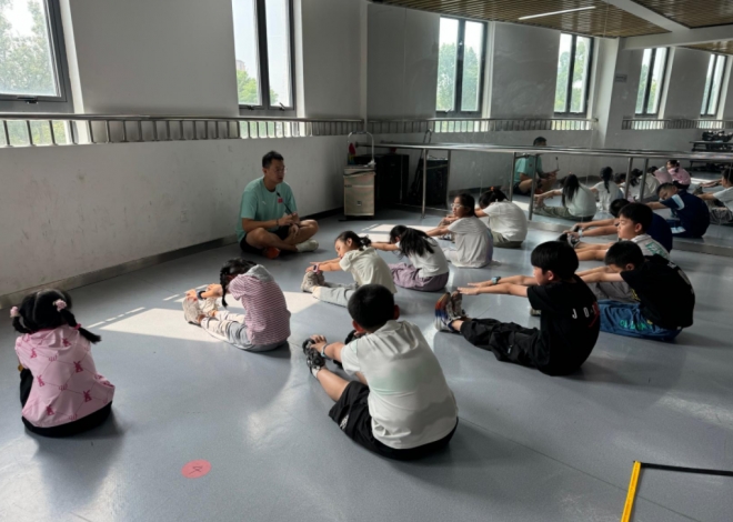 苏州园区金苑社区少儿体适能公益课程点燃运动激情