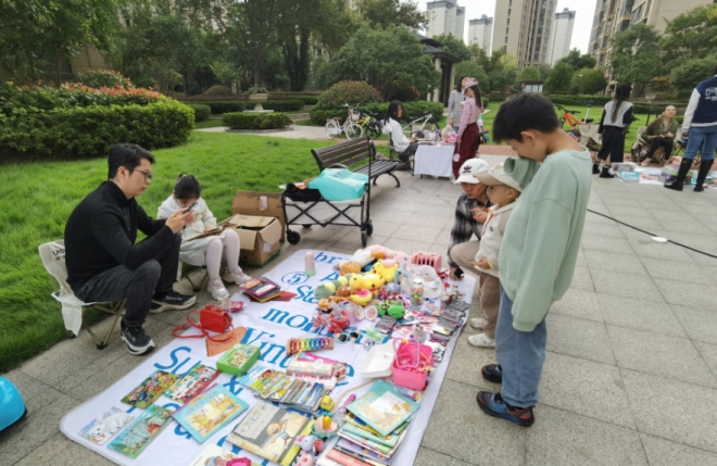 苏州园区澜溪社区开展“情暖金秋 爱在重阳”主题活动: 苏州园区澜溪社区开展“情暖金秋 爱在重阳”主题活动: