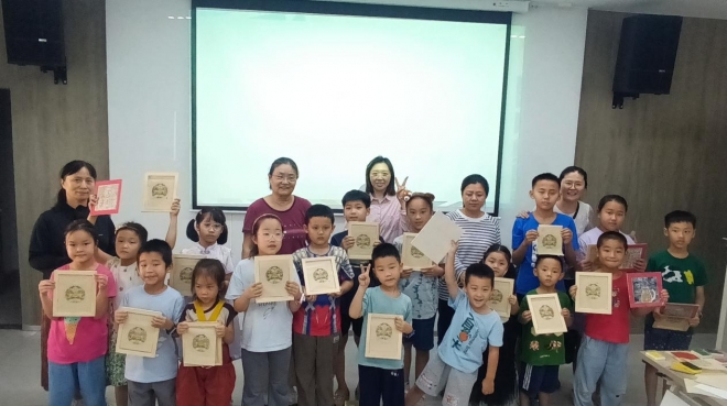 苏州园区云溪社区开启“套色版画里的桃花坞”时光之旅,让传统文化浸润童年 苏州园区云溪社区开启“套色版画里的桃花坞”时光之旅,让传统文化浸润童年