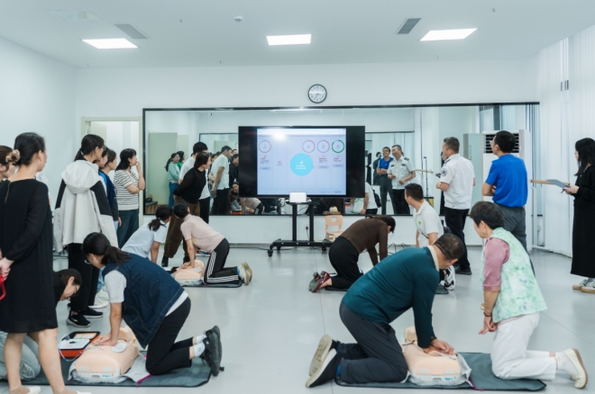 “青春守护,‘救’在身边”,苏州园区云溪社区开展志愿者急救培训活动 “青春守护,‘救’在身边”,苏州园区云溪社区开展志愿者急救培训活动