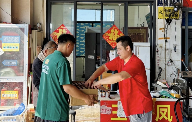 苏州南环桥市场暖心姜汤蟹醋助力金秋蟹季升温 苏州南环桥市场暖心姜汤蟹醋助力金秋蟹季升温