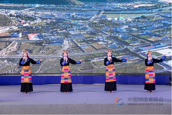 与“宁”同心,来“墨”探亲 ,第六届“格桑花开•南京墨竹周”向南京市民发“探亲证” 与“宁”同心,来“墨”探亲 ,第六届“格桑花开•南京墨竹周”向南京市民发“探亲证”