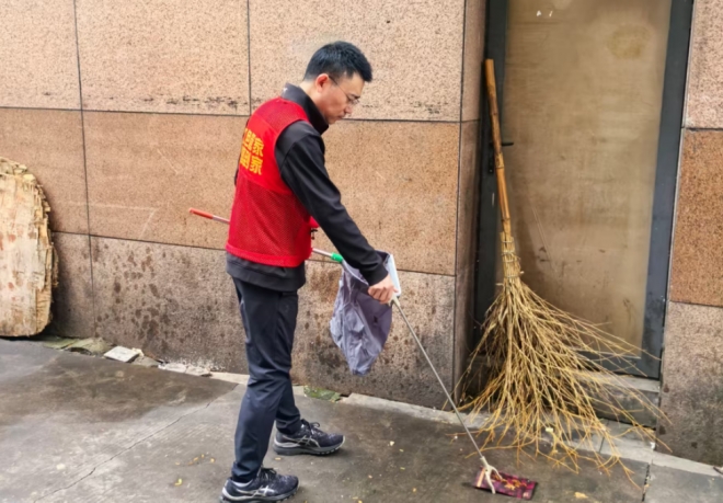 苏州园区兴浦社区党：洁净家园齐动手 文明新风润家园