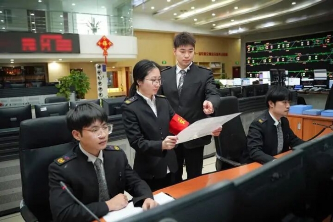 匠心筑梦，载誉前行！苏州地铁获2025江苏省五一劳动奖3项荣誉