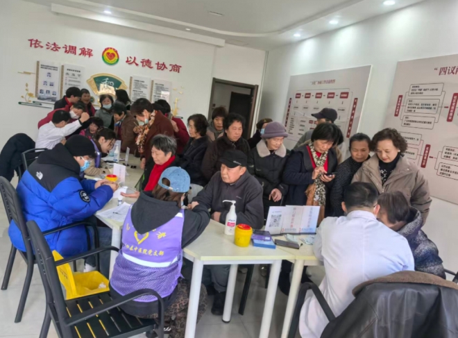 苏州园区星辰北社区：健康进社区 义诊暖人心