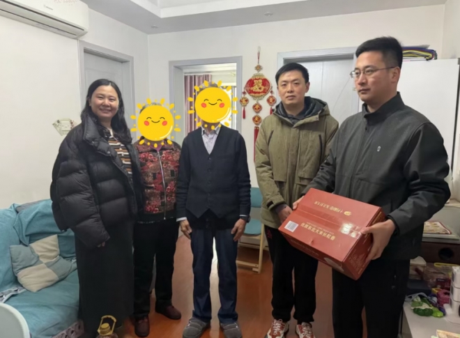 苏州园区汀兰社区：新春送暖显真情 走访慰问暖人心