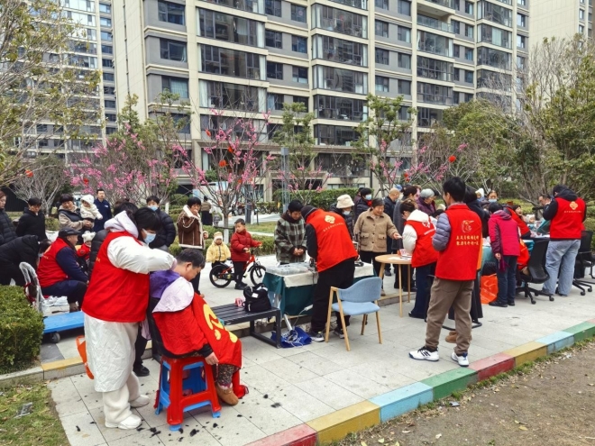 三月春“锋”暖,烟火聚邻里!苏州相城泰元社区开展志愿服务活动 三月春“锋”暖,烟火聚邻里!苏州相城泰元社区开展志愿服务活动