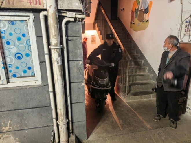 苏州园区吴淞社区：整治电动车安全隐患，守护家园平安