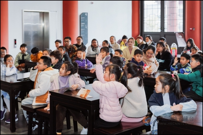 春光里邂逅文明 盐城市博物馆打造沉浸式文博春日盛宴 春光里邂逅文明 盐城市博物馆打造沉浸式文博春日盛宴