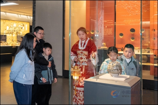 春光里邂逅文明 盐城市博物馆打造沉浸式文博春日盛宴 春光里邂逅文明 盐城市博物馆打造沉浸式文博春日盛宴