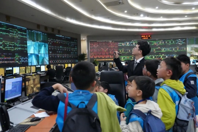 830万人次!苏州地铁清明假期总客流创新高 830万人次!苏州地铁清明假期总客流创新高