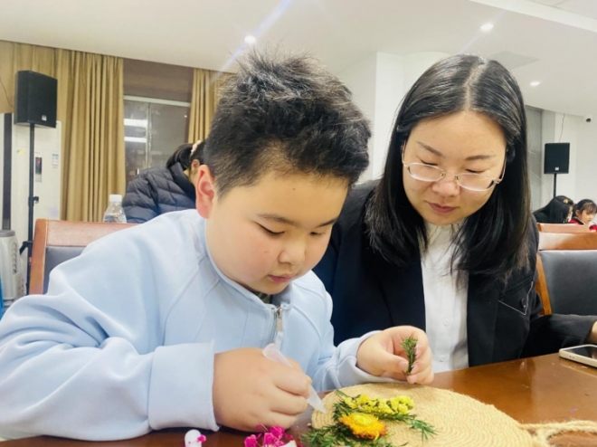 苏州园区兴浦社区：集思广益倡绿色 亲子携手护家园