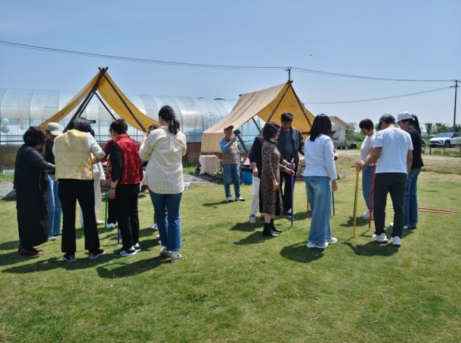 “红韵同心・聚力同行”，苏州园区汀兰社区举办党群赋能志愿团队建设活动