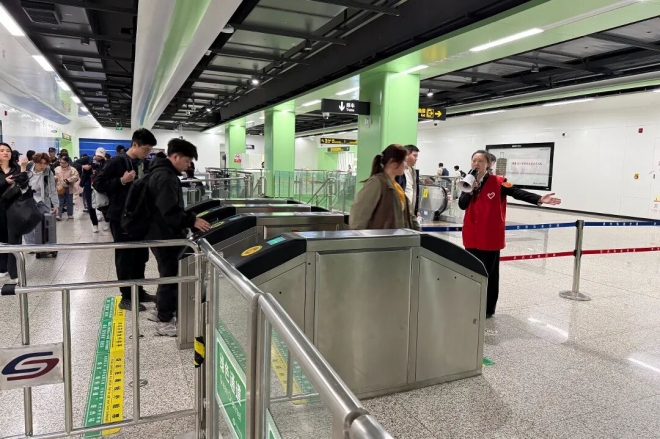 1000名志愿者坚守一线，温暖苏州“五一”出行路
