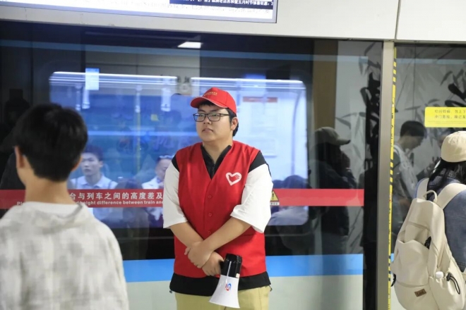 1000名志愿者坚守一线，温暖苏州“五一”出行路