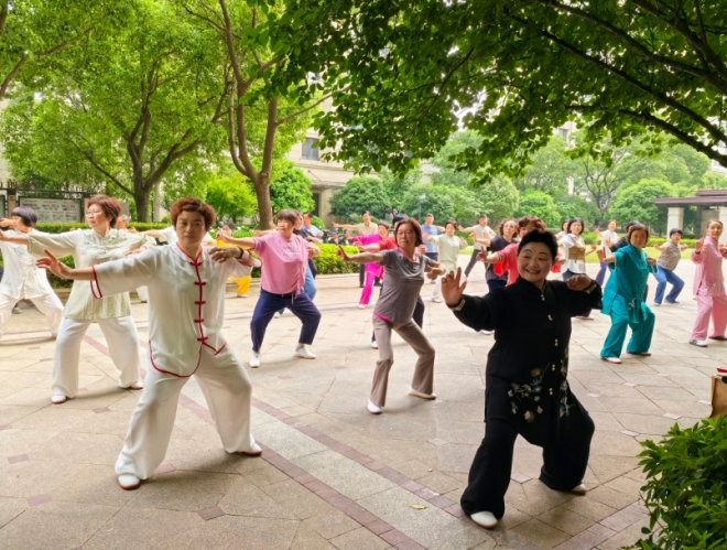 苏州园区丰茂社区：太极风韵进社区，志愿风采践初心