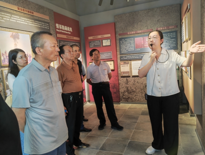 苏州园区金苑社区开展党员参访学习活动