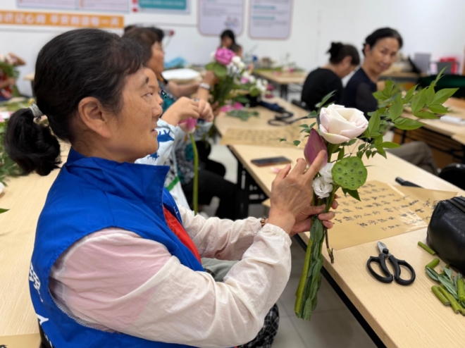 苏州园区锦溪南社区：忆峥嵘岁月 传薪火荣光
