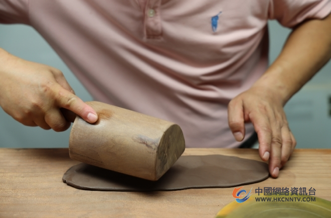 张伟军:大巧若拙,自有乾坤在壶中 张伟军:大巧若拙,自有乾坤在壶中