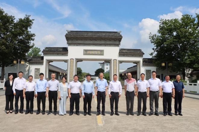 央地携手"羊"帆起航,种业"芯片"赋能振兴!中牧集团与乾宝牧业签署战略合作协议 央地携手"羊"帆起航,种业"芯片"赋能振兴!中牧集团与乾宝牧业签署战略合作协议