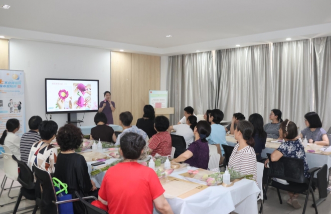 苏州园区星辰北社区:“荷”你同行 清风传家 苏州园区星辰北社区:“荷”你同行 清风传家