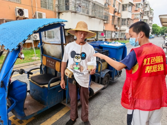 苏州园区金苑社区：童心践善行 清凉送温情